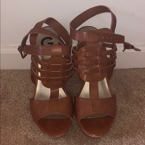 GUESS BROWN STRAP WEDGES